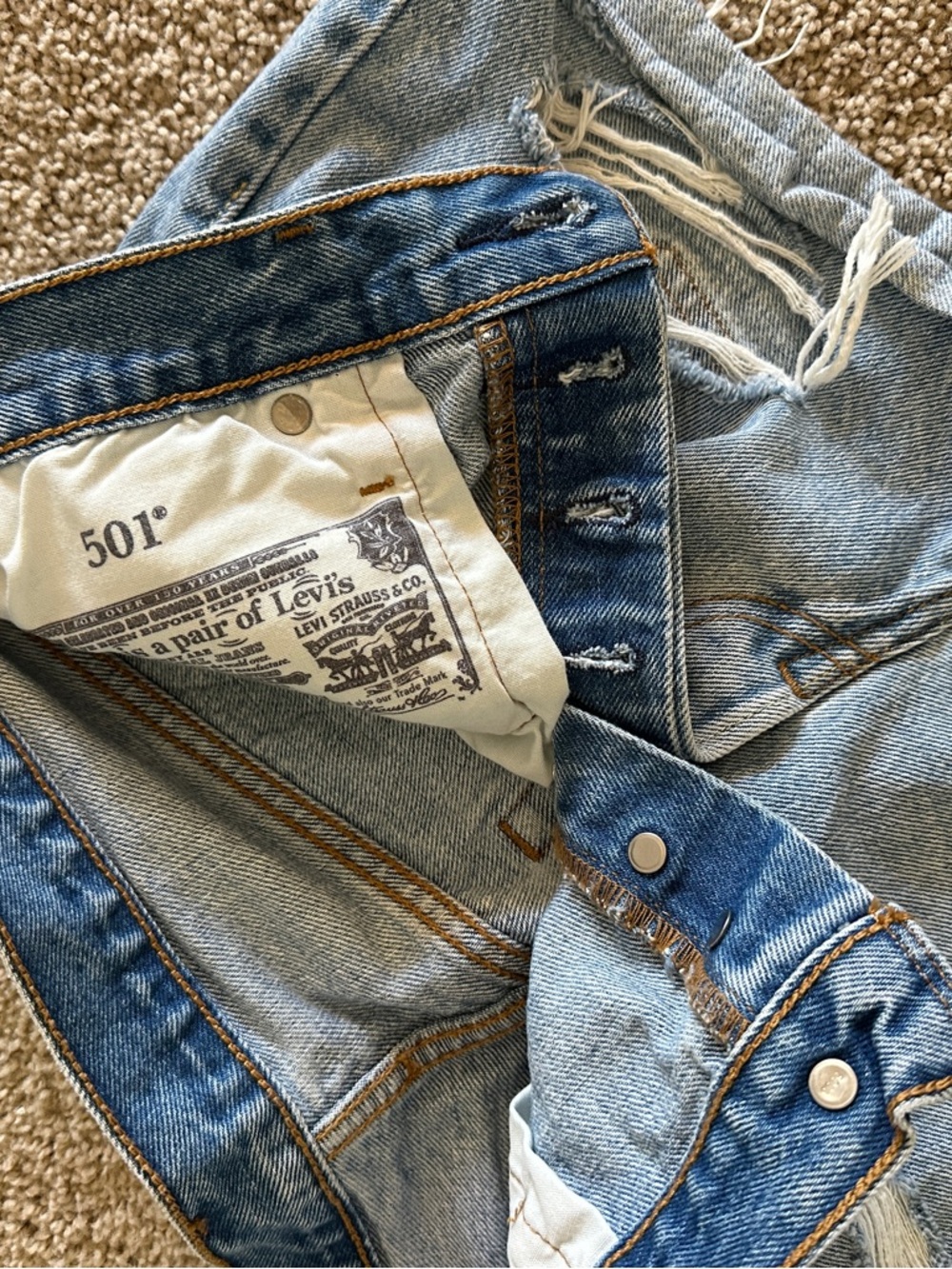 Levi's Light Blue Denim Cutoff Women's Shorts - Picture 3 of 5